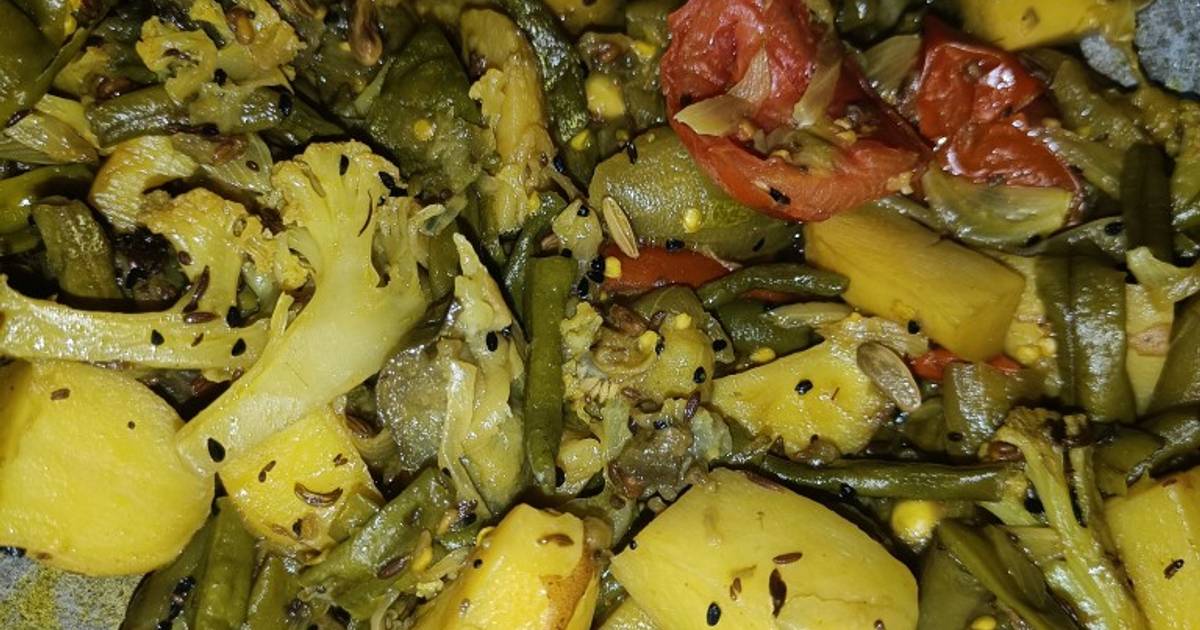 Mix Vegetable Sabji Recipe by Sarita Srivastava - Cookpad