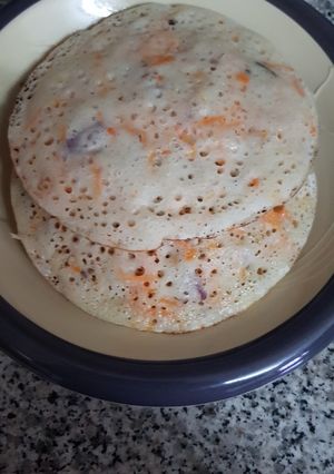 A picture of Carrot sinasir(rice and carrot pancake).