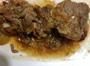 Una foto de Chambarete entomatado!