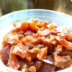 A picture of Peppered pomo sauce.