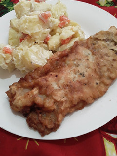 Una foto de Pescado frito con papitas mayo!