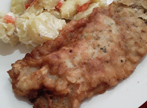 Una foto de Pescado frito con papitas mayo!