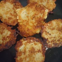 A picture of Placki Polish potato pancakes.