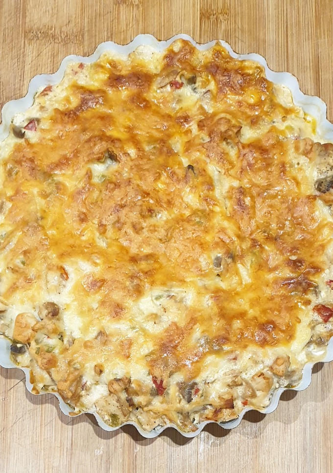 Una foto de Quiche de pollo y champiñones fit