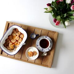 A picture of Roasted apricots with almonds and yoghurt.