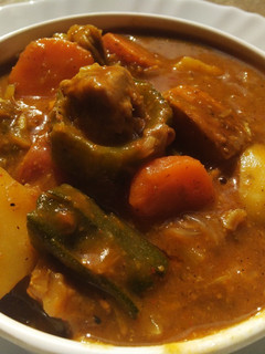 ஜப்பான் மட்டன் காய்கறி குழம்பு (Japanese lamb & veg curry recipe in tamil) செய்முறை முக்கிய புகைப்படம்