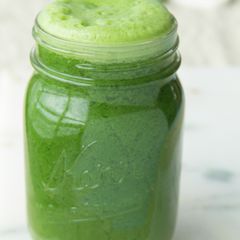 Green healthy juice A picture of Green healthy juice.