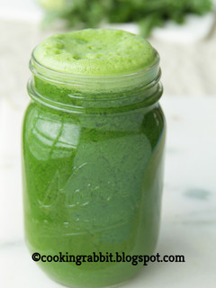 A picture of Green healthy juice.