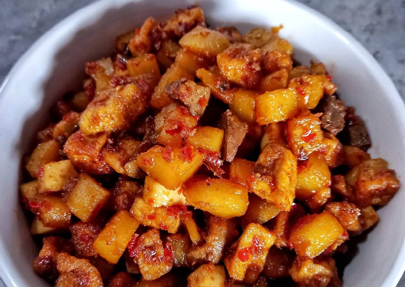 Sambel Goreng Jowo (Ati,Kentang,Tahu,Putih Telur)