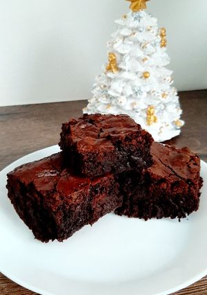 Фото Класичний рецепт вологого шоколадного брауні (Brownie).