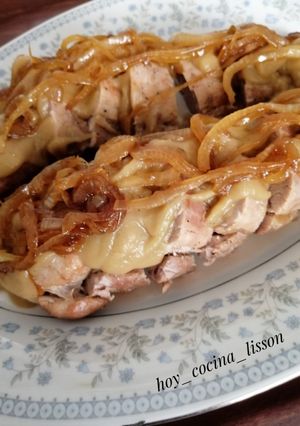 Foto principal de Solomillo de cerdo con salsa de manzana y cebolla