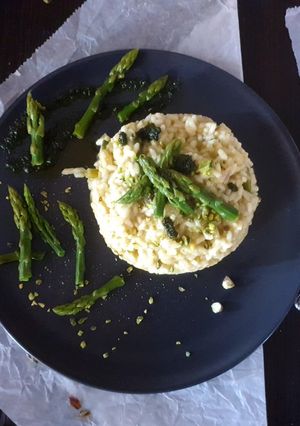 Foto di Risotto con gli asparagi e pistacchi