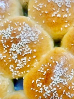 A picture of Dinner rolls.