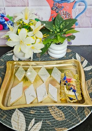 A picture of Kaju katli.