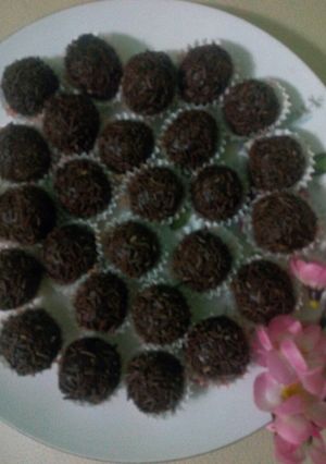 Foto resep Bola bola coklat isi kismis