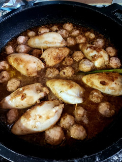 Una foto de Calamares rellenos con albóndigas