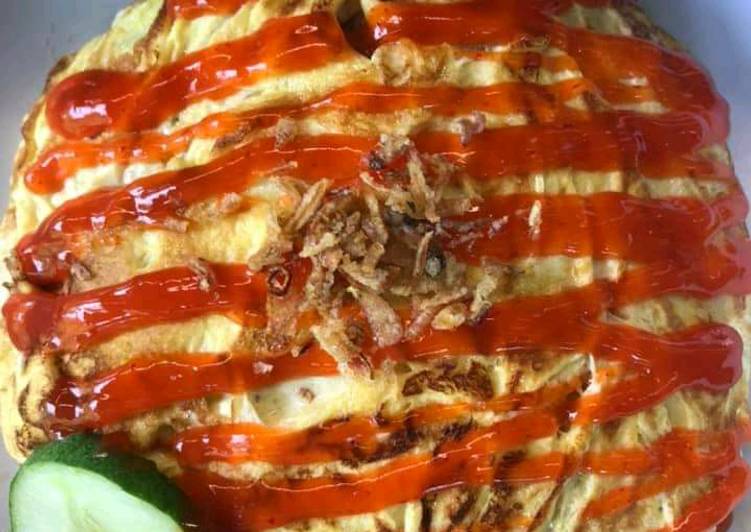 Nasi goreng selimut telur