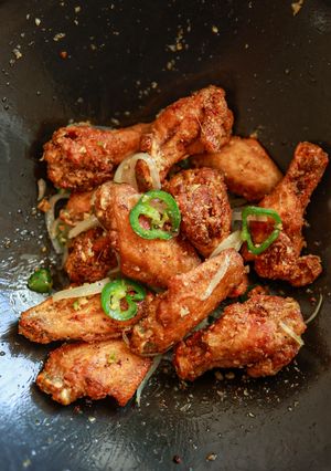 A picture of Salt & Pepper Chicken Wings.