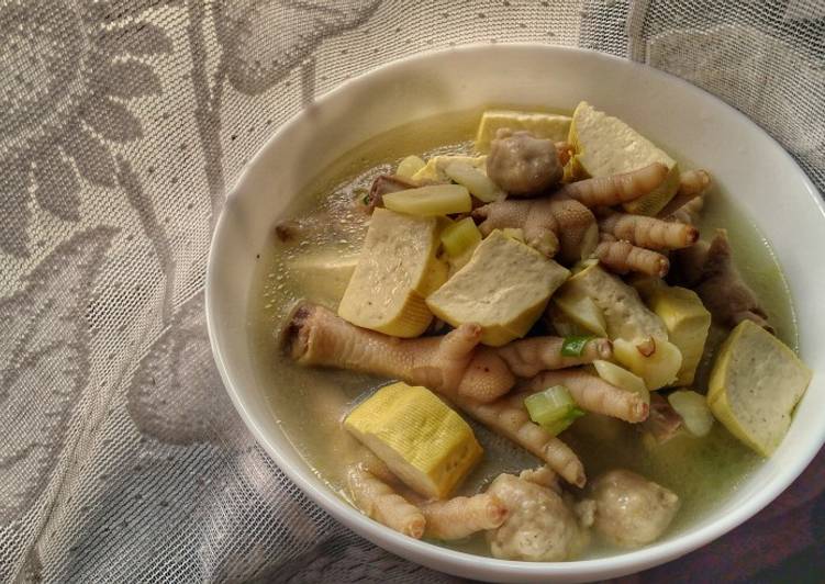 Recipe of Homemade Chicken Feet Meatballs and Tofu Soup