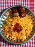 Schezwan fried rice with Manchurian balls