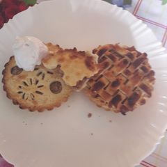 A picture of Apple pie.