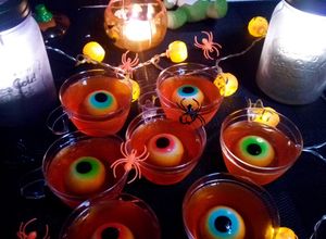 Foto principal de Vasitos de gelatina con ojos!