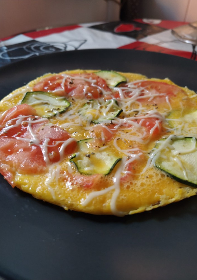 Una foto de 🥚 Frittata de calabacín y tomate