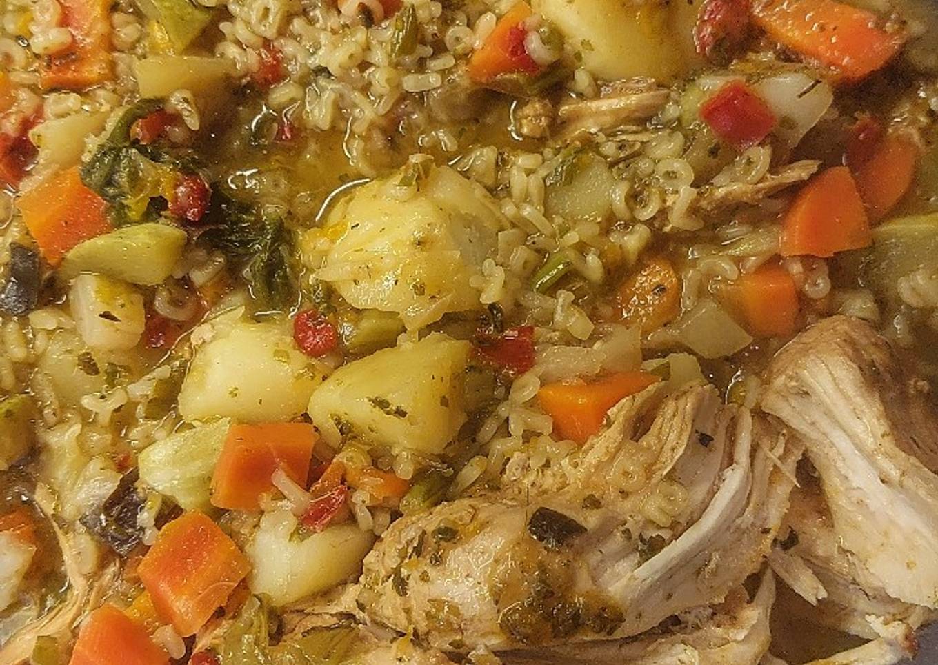 Ensopadito de verduras con mini fideitos y pollo 💯