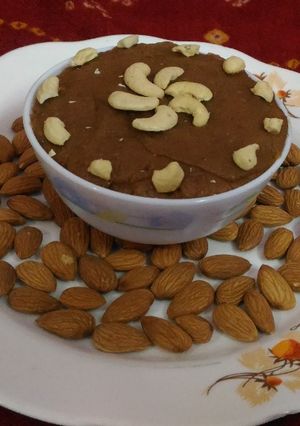 A picture of Chestnut halwa.