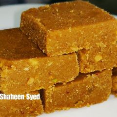 A picture of Gud papdi (wheat jaggery dry fruit barfi).