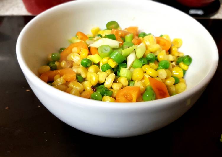 How to Prepare Perfect My Buttered Sweetcorn and peas sidedish. 😘