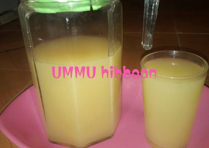 Ginger and lemon drink