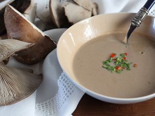Sopa de Castanhas com Cogumelos