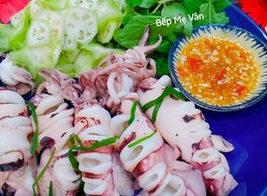 Hình của món Mực Hấp Chấm Mắm Gừng.
