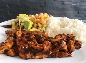 Una foto de Almuerzo caserito de pollo