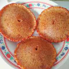 A picture of Cucur manado.