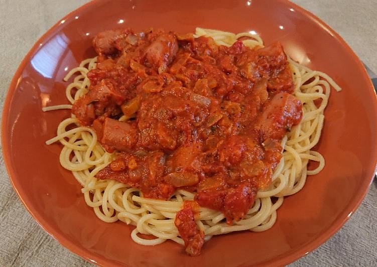 Simple Way to Prepare Quick Hotdogs and Spaghetti