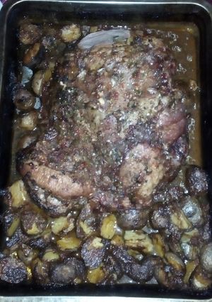 Una foto de Pernil de navidad