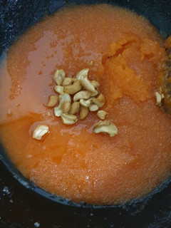 ரவா கேசரி (Rava kesari recipe in tamil) செய்முறை முக்கிய புகைப்படம்