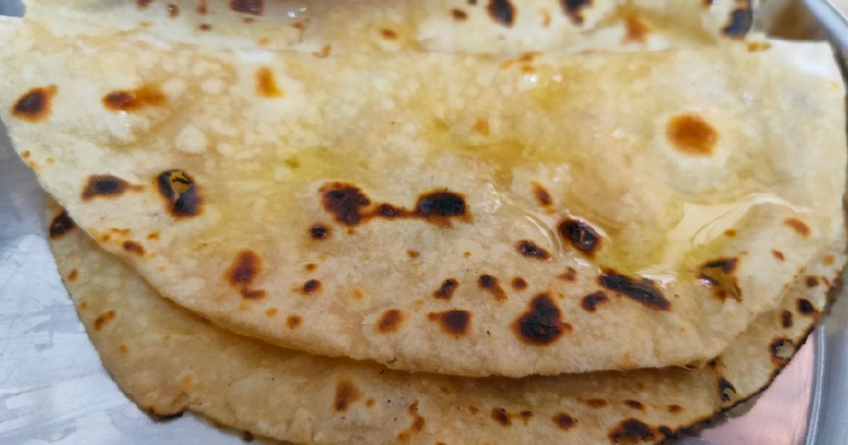 Ghee Lagi Roti Gargi Trivedi દ્વારા રેસીપી ઘી ફુલકા રોટી(Ghee Fulka Roti In Gujarati ...