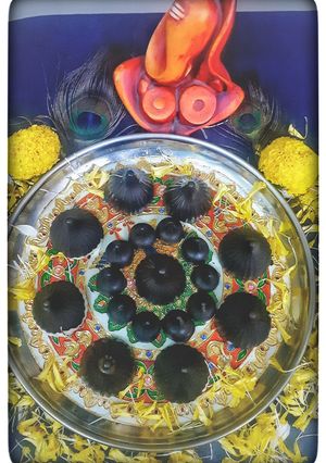 चॉकलेट मोदक (chocolate modak recipe in marathi) रेसिपी चे मुख्य फोटो 