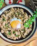 Cơm bò Gyudon (bò xào hành tây kiểu Nhật)