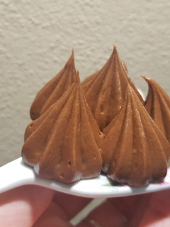 Una foto de Crema Bariloche para relleno o decoración de postres