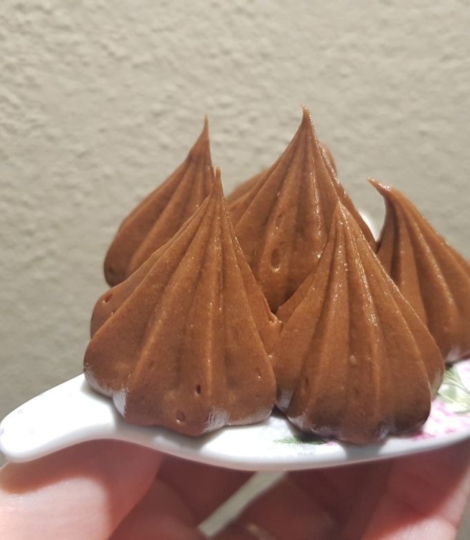 Una foto de Crema Bariloche para relleno o decoración de postres