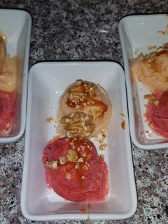 Une photo de Glace pêche et fraise