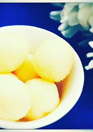 সুজির রসগোল্লা(soojir rosogolla recipe in Bengali) রেসিপির প্রধান ছবি