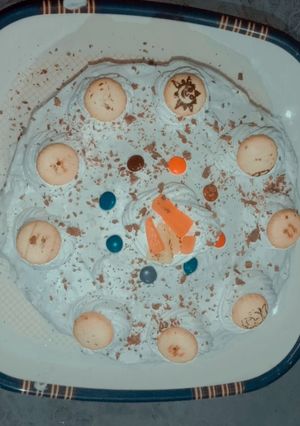 A picture of Cream cake.