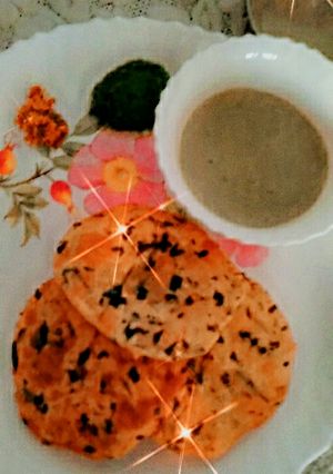 बथुआ की कचौड़ी और बथुआ का रायता (Bathua ki kachodi aur bathua ka raita recipe in hindi) रेसिपी मुख्य फोटो