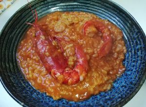 Una foto de Arroz meloso con carabineros 🦐