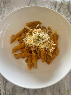 Una foto de Penne rigate Pasta roja